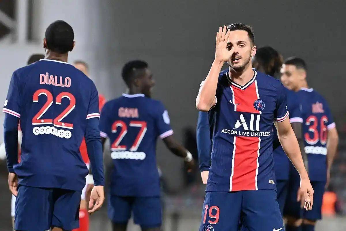 巴黎圣日耳曼连胜在望,实力凸显 巴黎圣日耳曼连胜在望,实力凸显