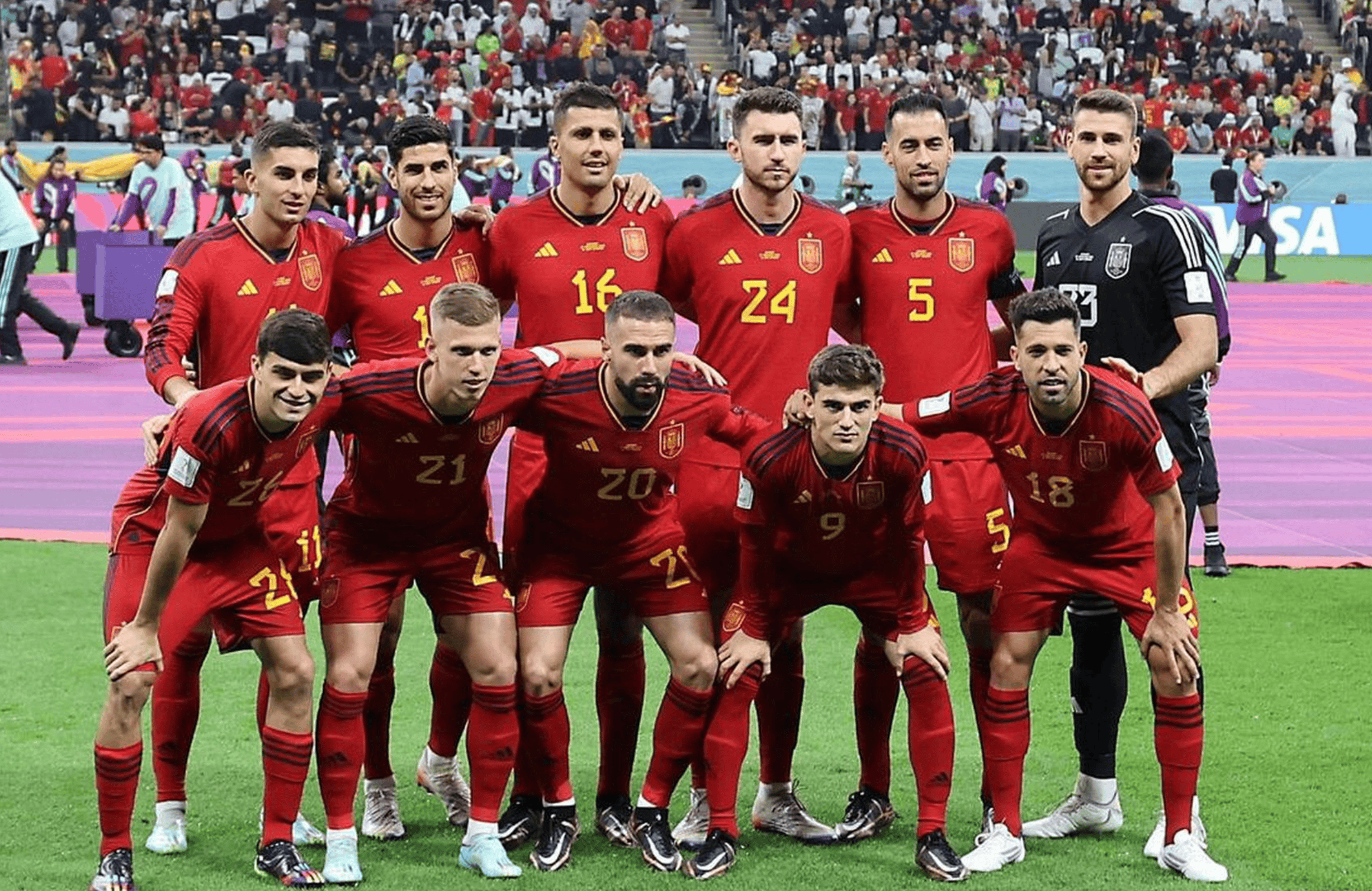 激烈争夺!世界各地球队展开激烈比拼 激烈争夺!世界各地球队展开激烈比拼