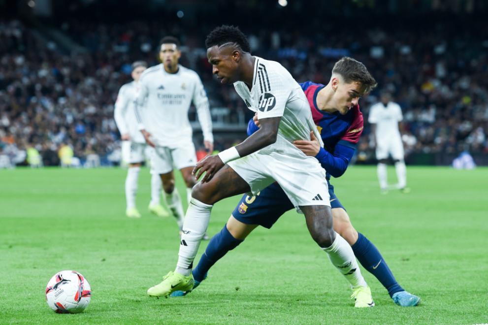 巴萨中场受伤,国家德比前景堪忧 巴萨中场受伤,国家德比前景堪忧