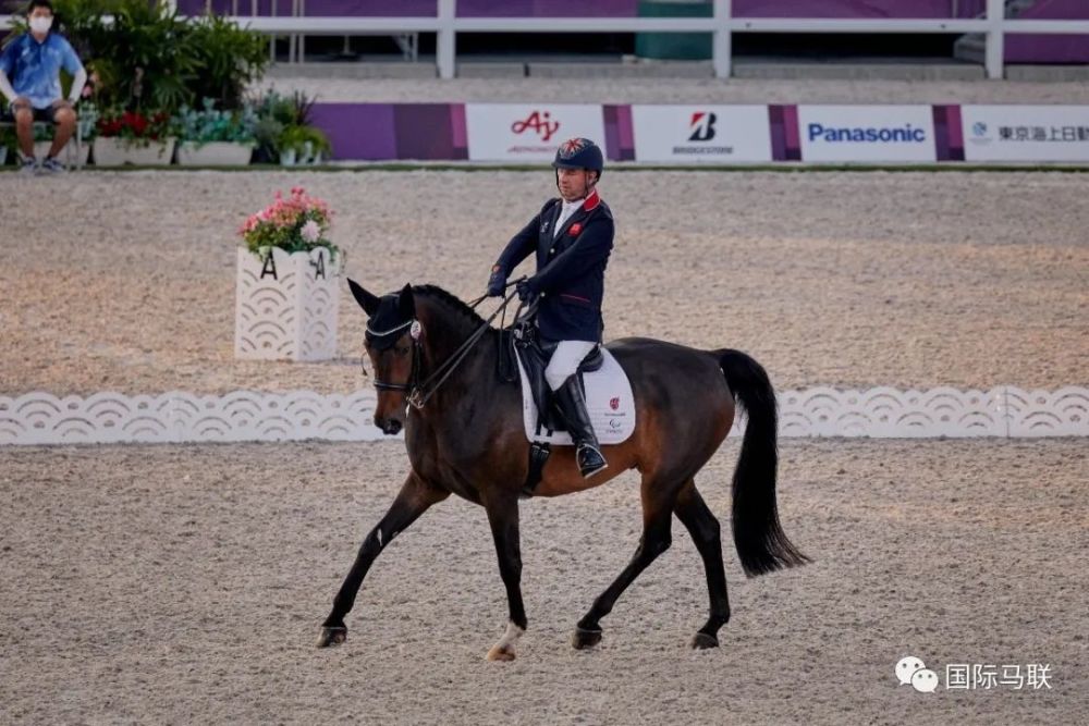 比利时战胜希腊，小组竞争进入白热化