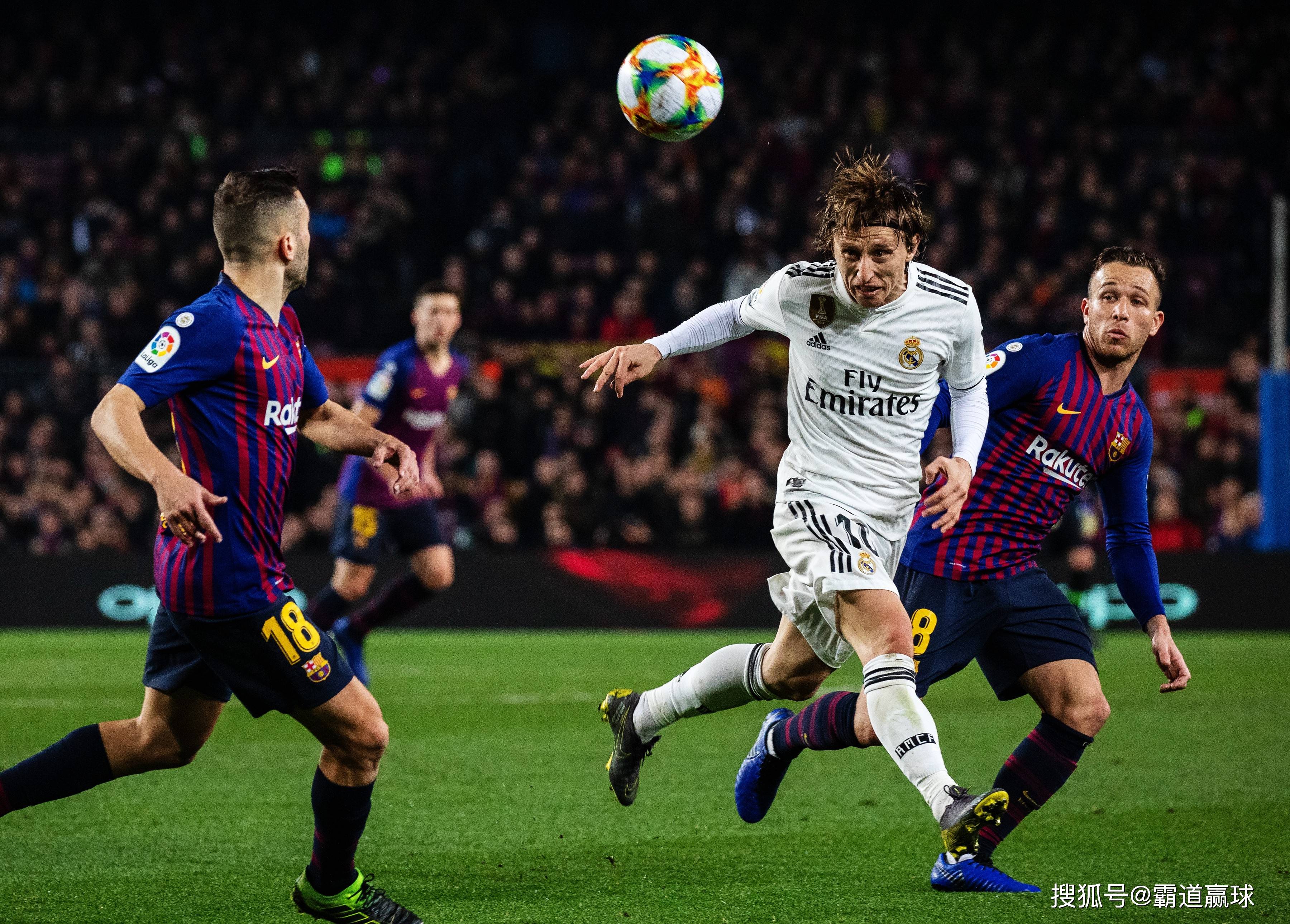 欧洲足球豪强巴塞罗那遭遇惨败,丢失领先优势 欧洲足球豪强巴塞罗那遭遇惨败,丢失领先优势